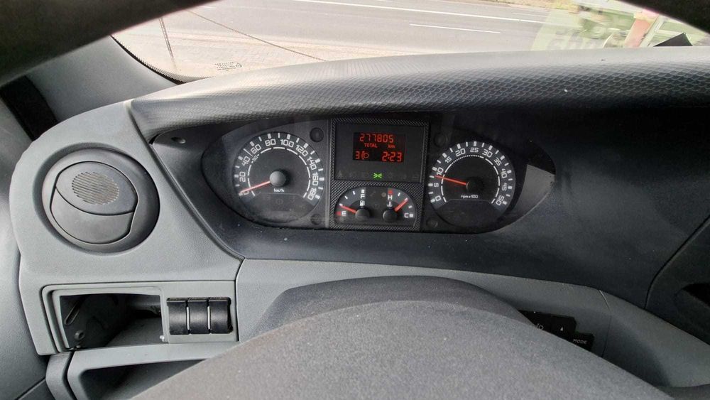 Iveco  cabina dubla BASCULABIL -Cat B