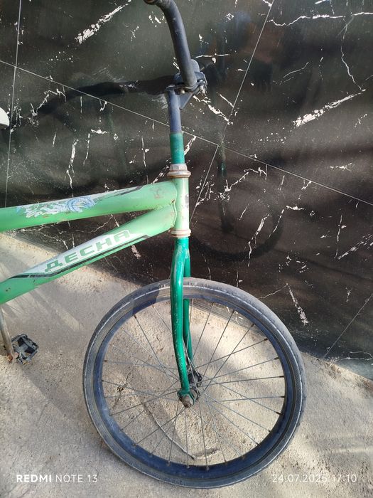Велосипед  десна