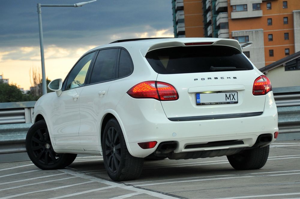 PORSCHE Cayenne 2012 — imagine 3