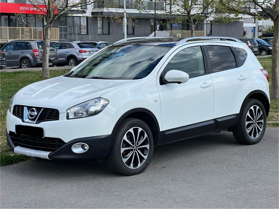 Nissan Qashqai 1.6 DCI 130CP 4x4 Pano Camere 360’