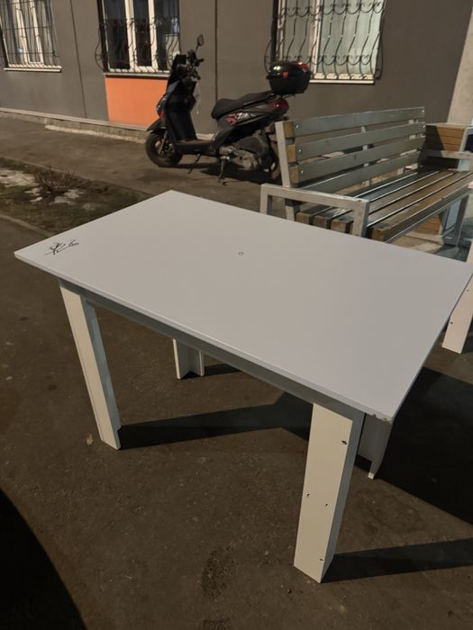 стол новый в наличий есть 20