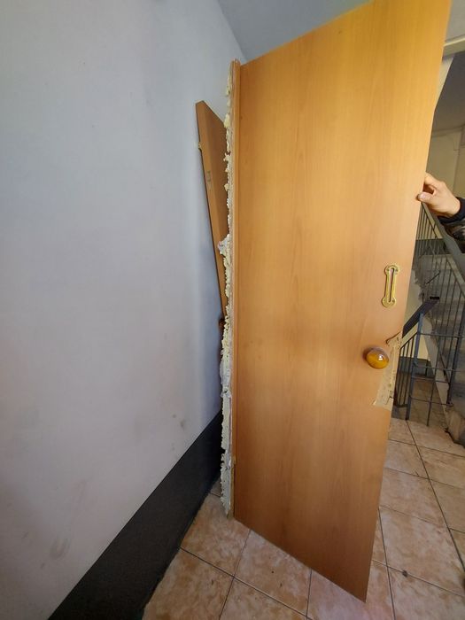 Дверь  в ванную на 60