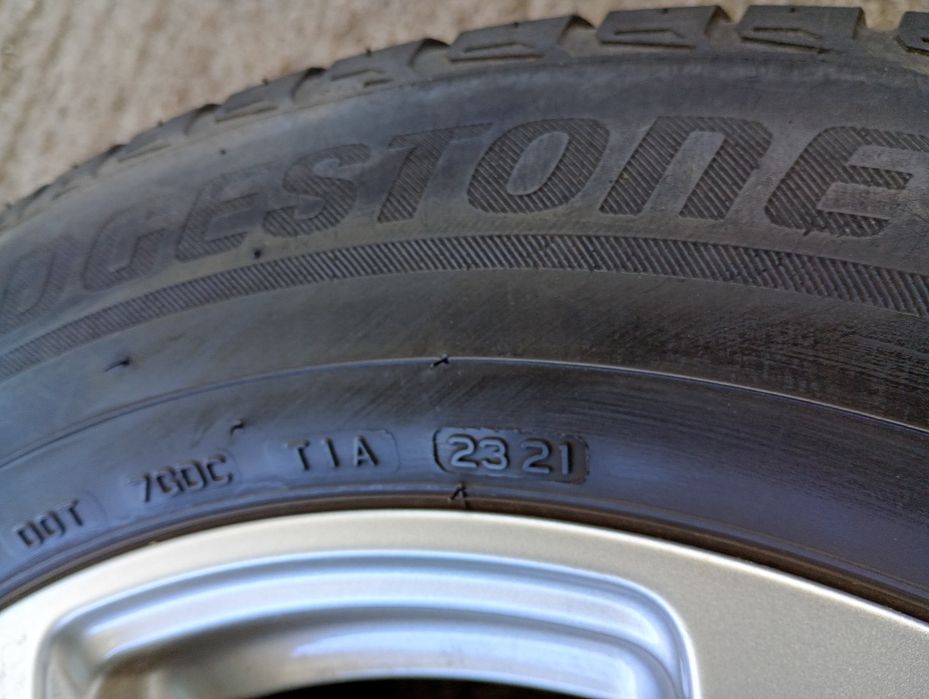 Bridgestone LM 80 4бр.235/60/18 дот3721