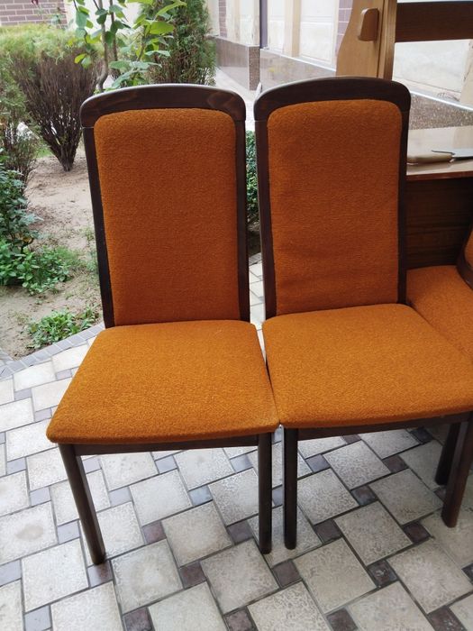 Продаются стулья в идеальном состоянии четыре стула за 600 тысяч