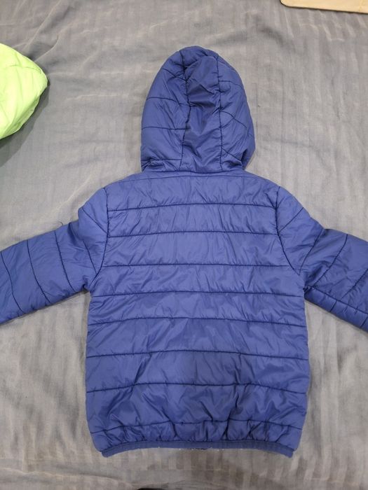 Куртка на 5-6 лет