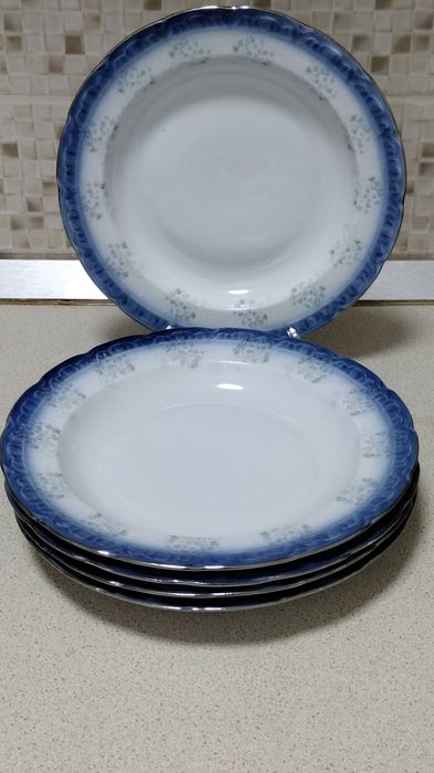 Farfurii cobalt adânci