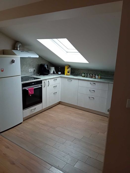 Дава се под наем Тристаен апартамент в София, Изток - 75 кв.м за 700 € - Снимка #1