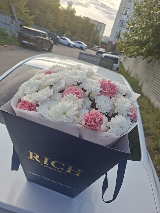 Цветы свежие сегодняшние