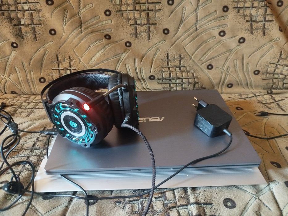 Продам ноутбук ASUS X515f. Core i3-10110U .