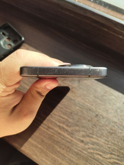 Продам Poco f7 pro в хорошем  12/512