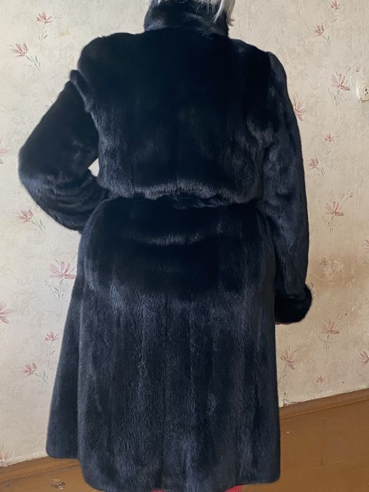 Продам норковую шубку