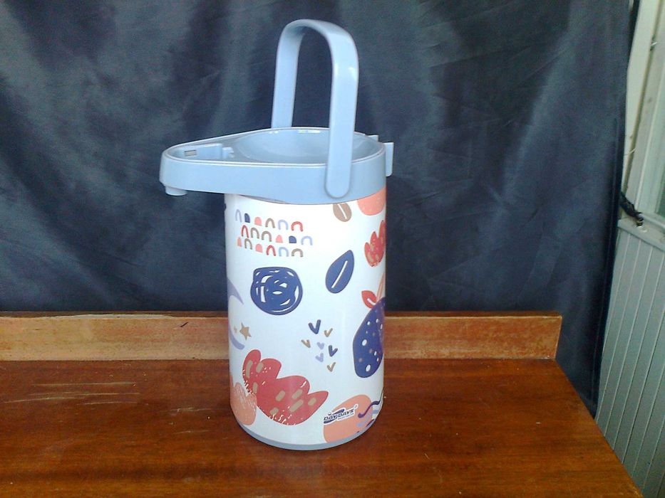 Термос без помпы 3литра