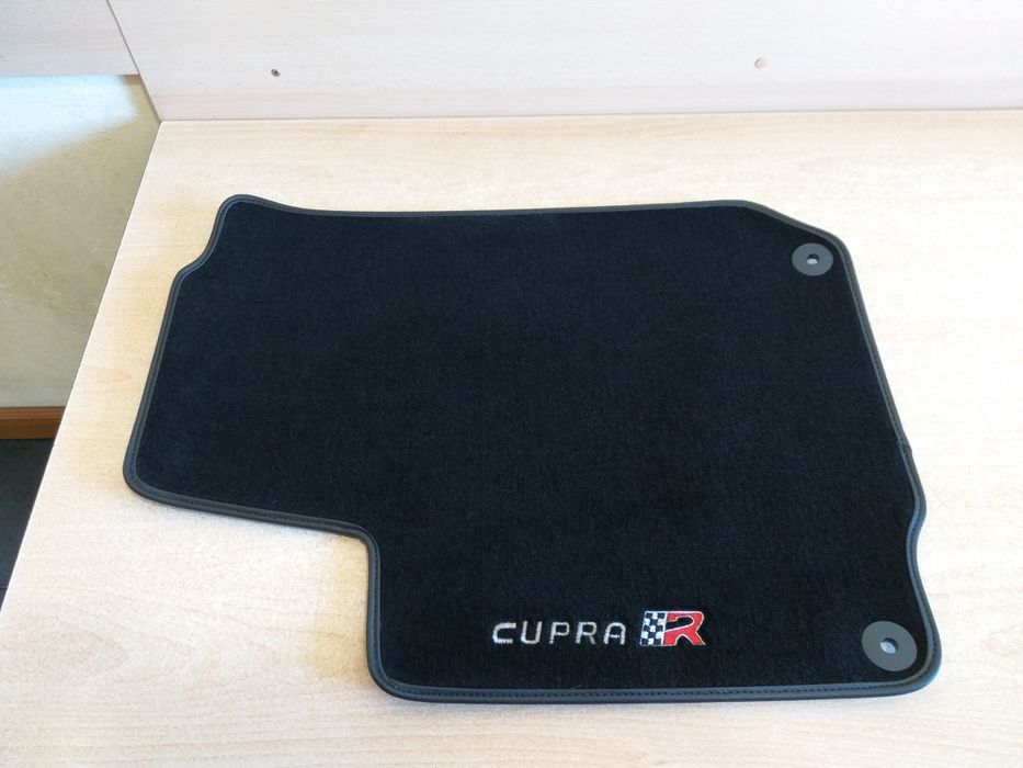 Covorase auto din mocheta dedicate Seat Leon CUPRA