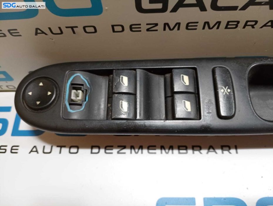 Rama Maner cu Butoane Geamuri Usa Portiera Stanga Fata Sofer Peugeot 307 2002 - 2008 Cod 96351624XT [M6693]