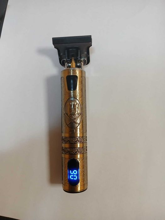 Mașină de tuns profesionala Trimmer T9 cu Turnul - Transport Gratuit