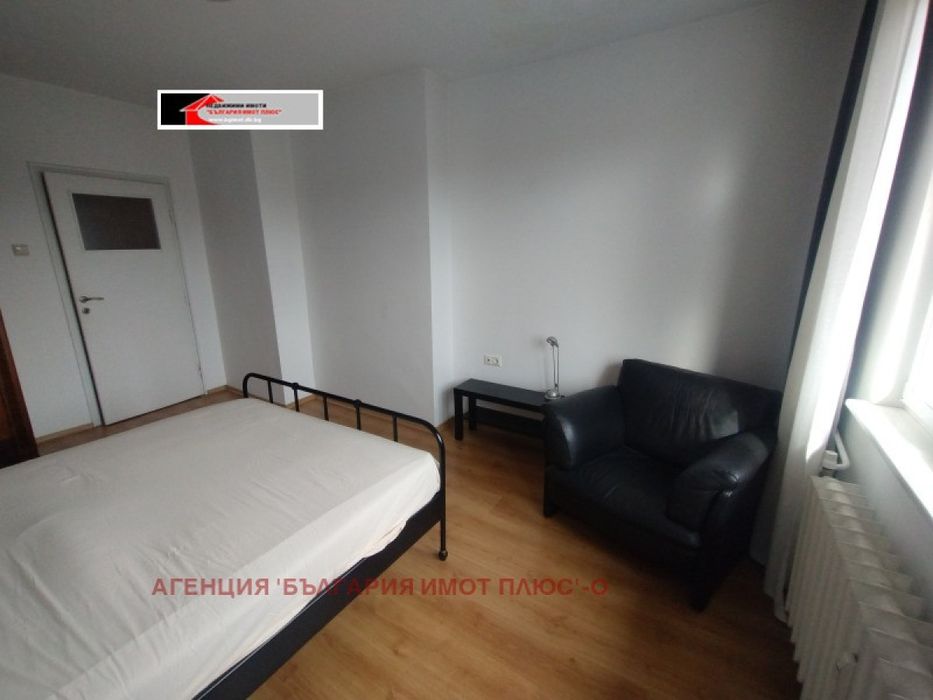 Дава се под наем Тристаен апартамент в София, Център - 92 кв.м за 700 € - Снимка #10