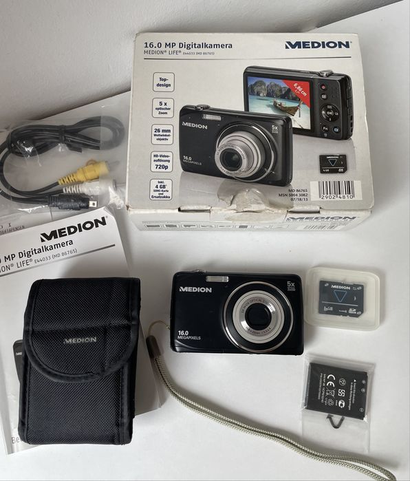 Camera Foto Digitala MEDION Life E44033 (MD 86765) 16 MegaPixels Sensor CCD 5X Zoom Optic, HD Video 720p