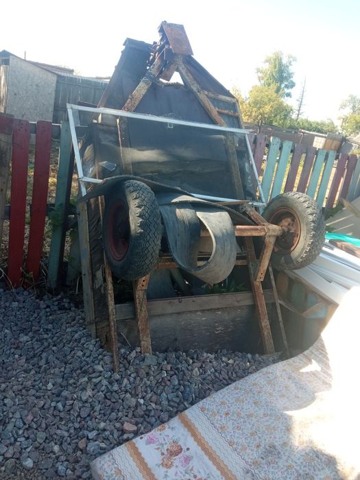 Продам прицеп на мотоблок