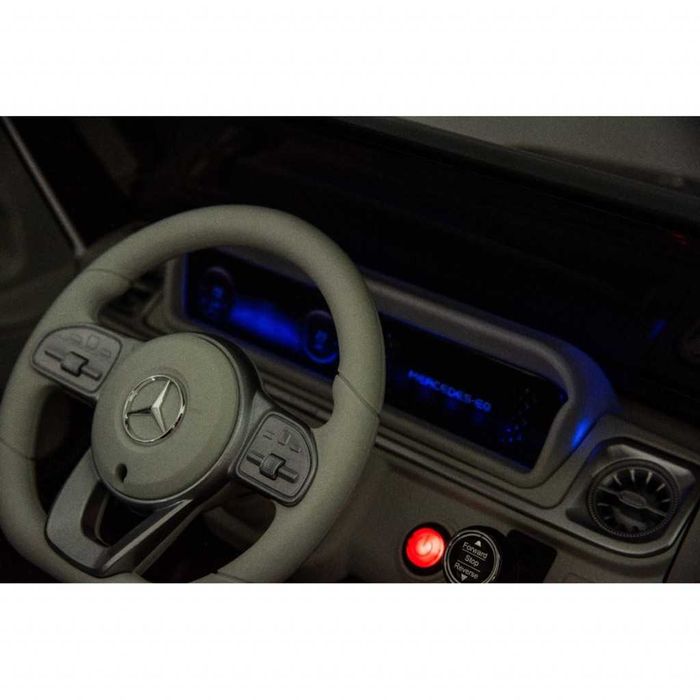 Акумулаторен джип Mercedes EQG Electric G-Class 12V с отварящи се врат