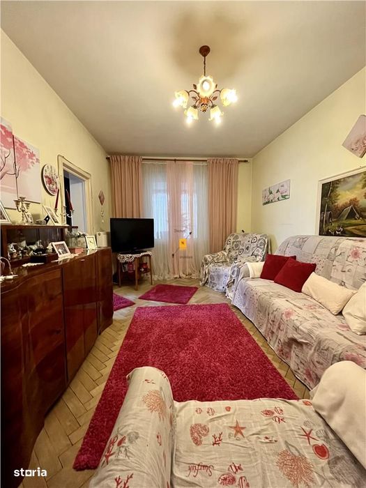 Apartament in vila, Ultracentral, cu loc parcare