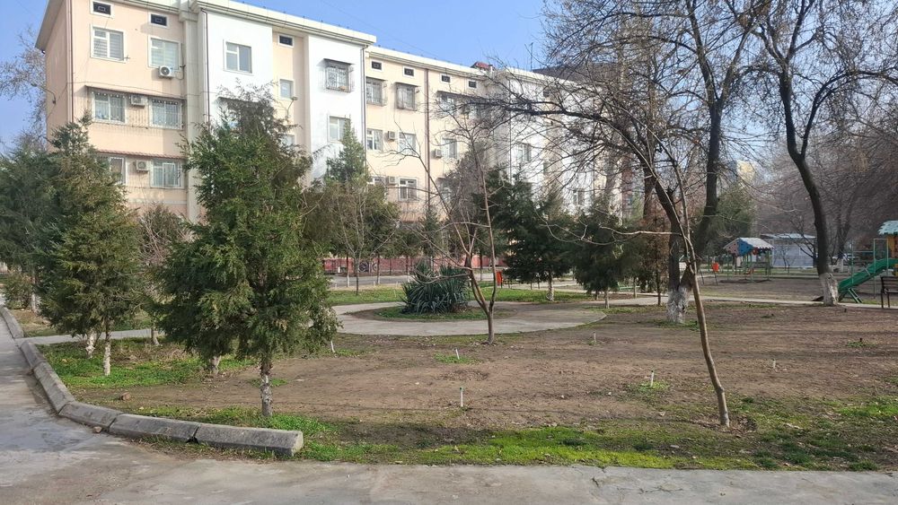 Новостройка. 4х комнатная,  2+2/3/4. Фархадский.  Чиланзар-23. 92 кв.