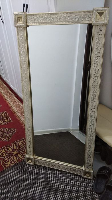 Зеркало для прихожей