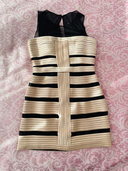 Официална рокля Xscape by Joanna Chen размер M