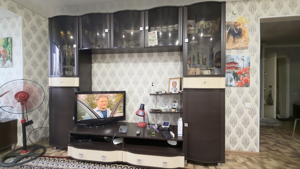 Продам горку  в гостинную