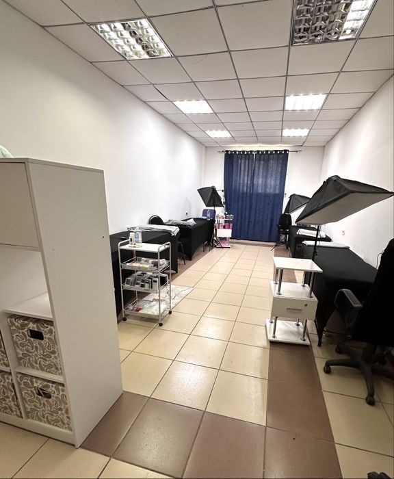 Аренда кушетки в салоне