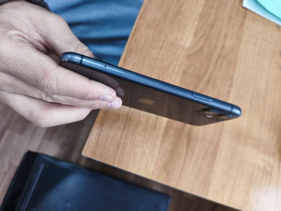 Айфон 11 продается