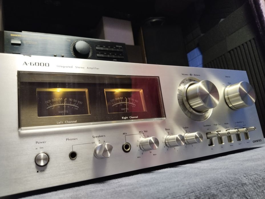 Onkyo A-6000 стерео усилитель