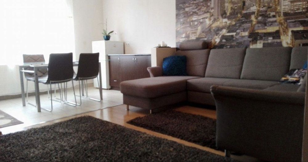 Vand apartament 2 cam