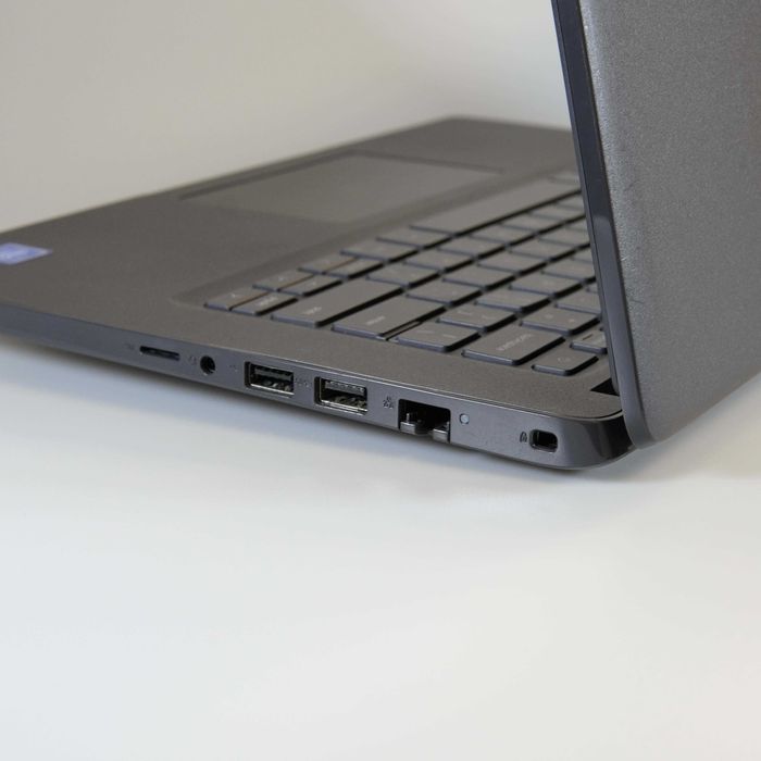 Dell Latitude 3410 Intel Celeron CPU 5205u 32 GB 1TB SSD