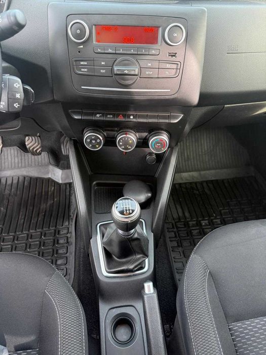 Dacia Duster 2x4 60.000 KM!