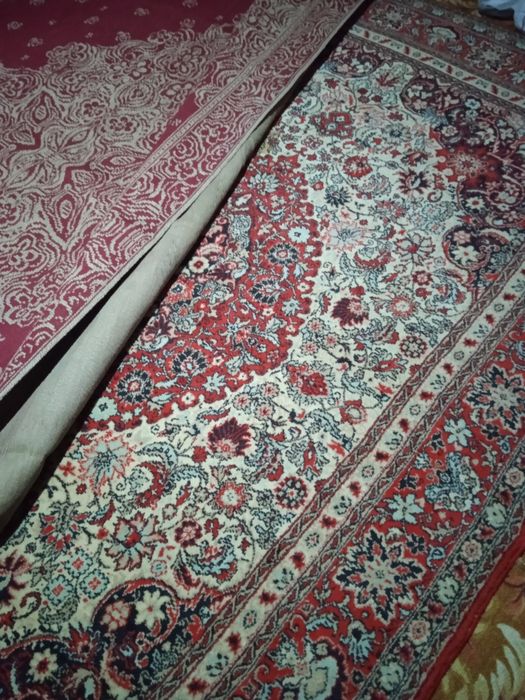 Вязальная пряжа ,ковер полушерстяные