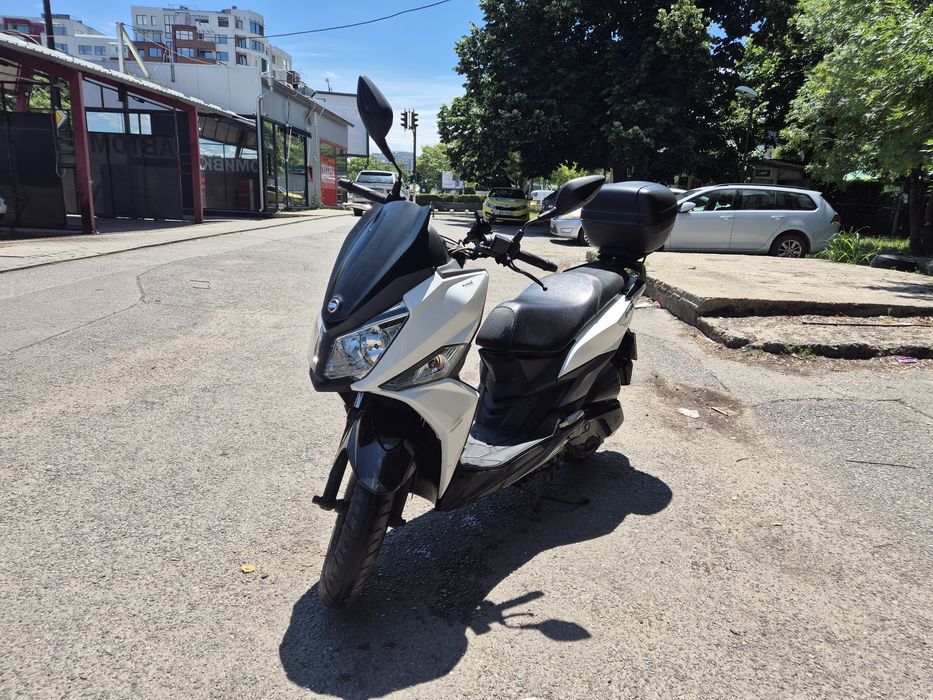 Продавам Sym Jet14