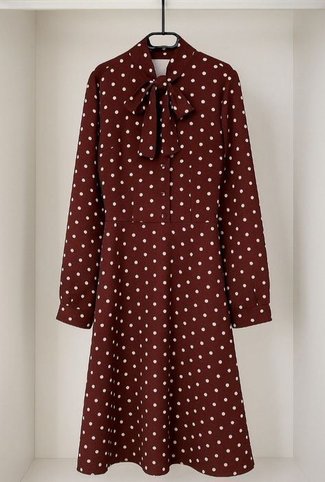 Продается платье и трендовый двойка