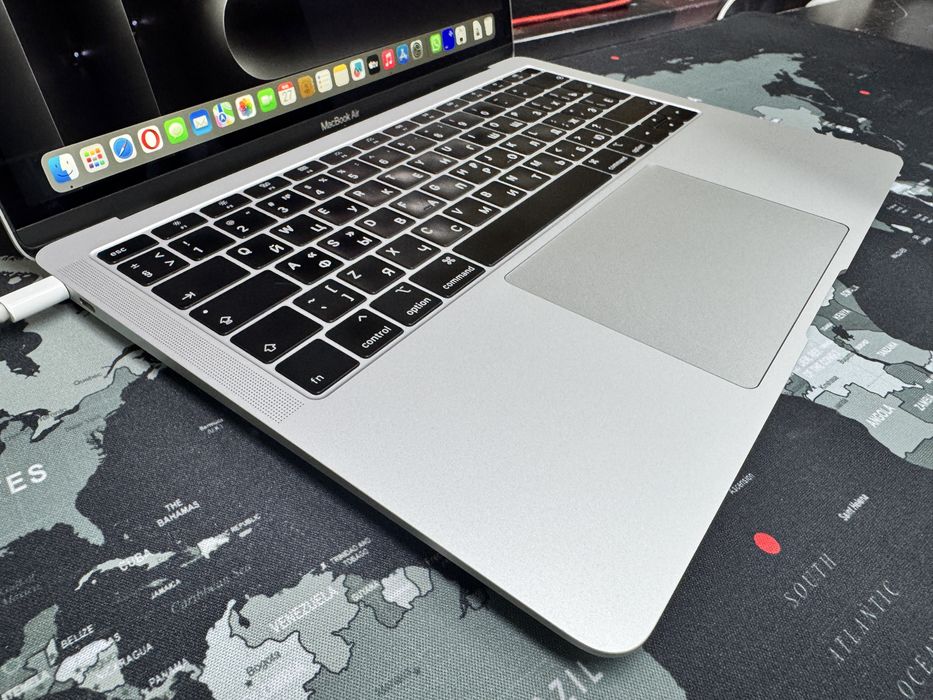 MacBook Air 13 2018/Core i5/8GB/128GB