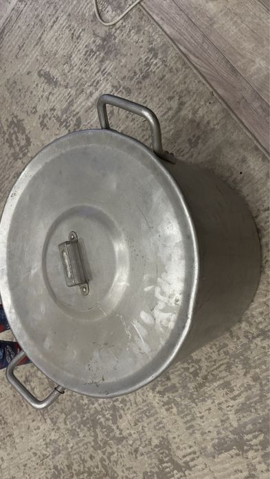Продам кострюлю