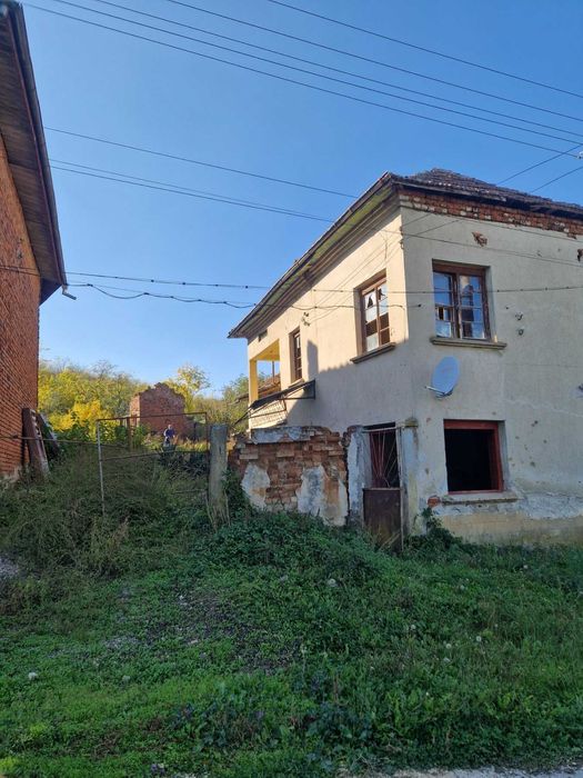 Къща в регион Плевен .