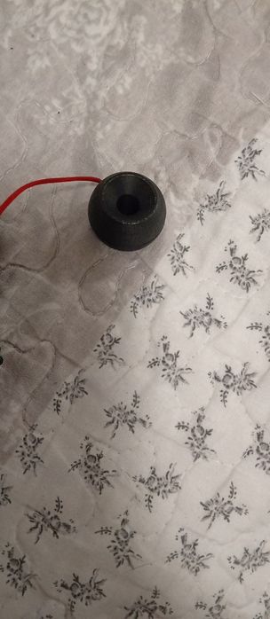 geeker pe culoarea negru