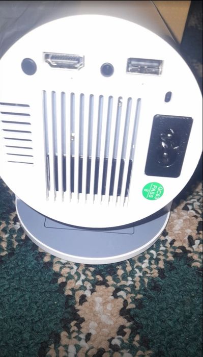 HY 3000 pro proektor