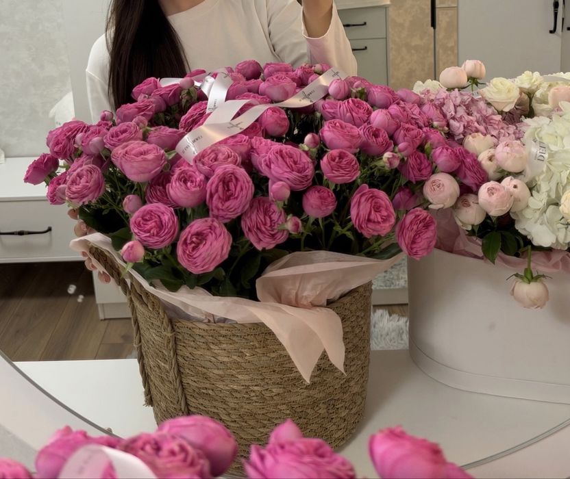 Цветы букет корзина