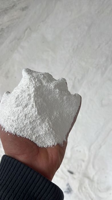 Praf din marmura concasata si piatra marmura ornamentala