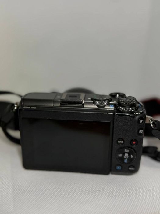 Canon EOS M6 беззеркалка — маленькая, но мощная!