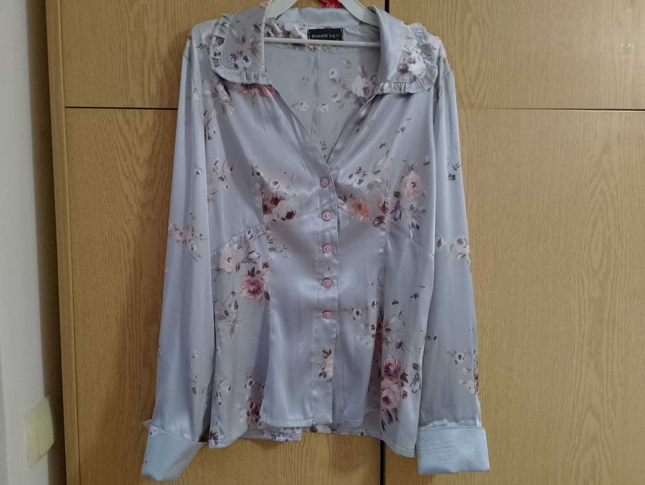 Красива блуза/риза от висококачествен сатен с блясък - 15 лв, S