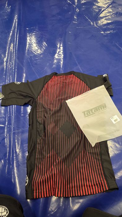 Рашгард и шорти за граплинг TATAMI