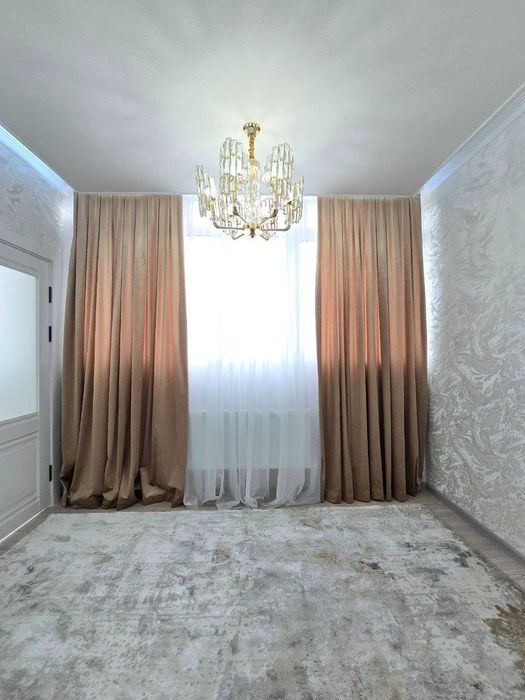 3х комнатная квартира на 4 этаже 85кв/м, в Самарканде