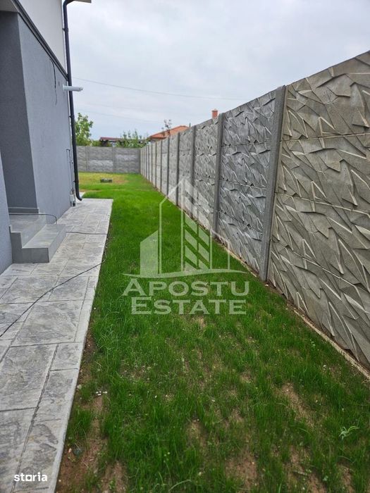 Duplex cu 3 camere, de vanzare, P+M, in Giarmata Vii