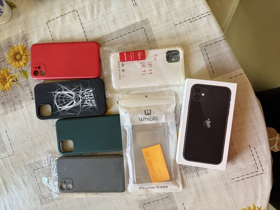 Iphone 11 с кутия,зарядно, перфектно състояние